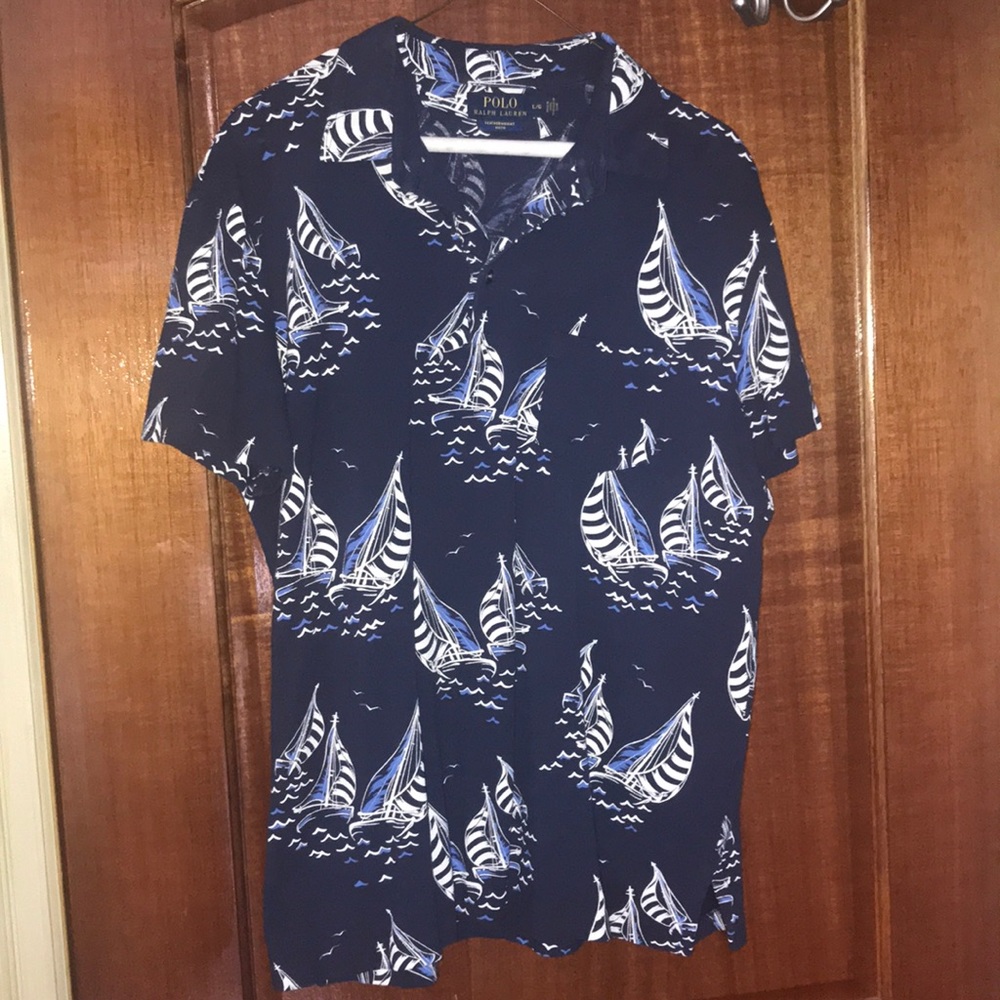 Polo Ralph Lauren- Navy polo shirt w/ boat design